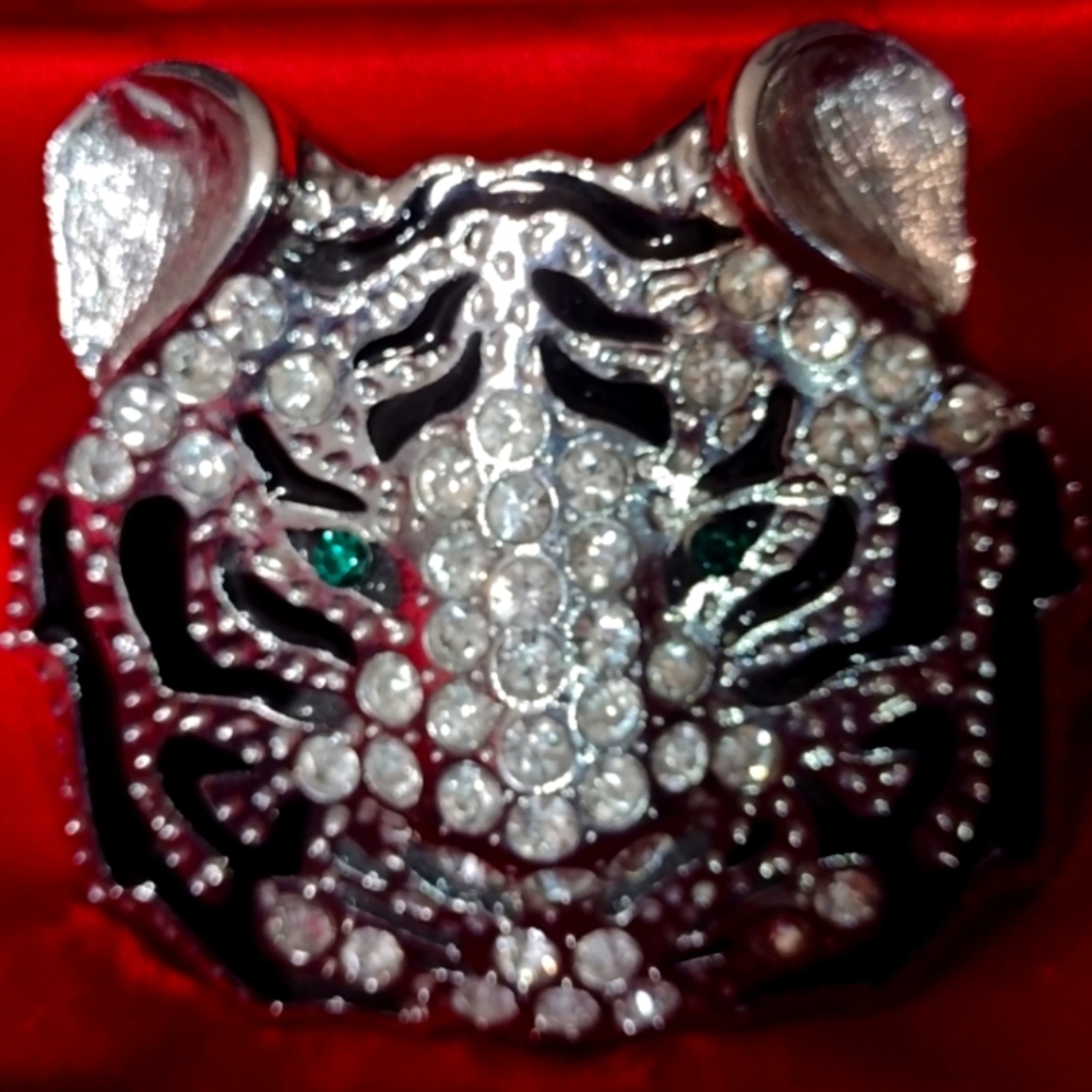 Runway Gem Rhinestone Studded 🐯 Belt Buckle - Picture 8 of 8